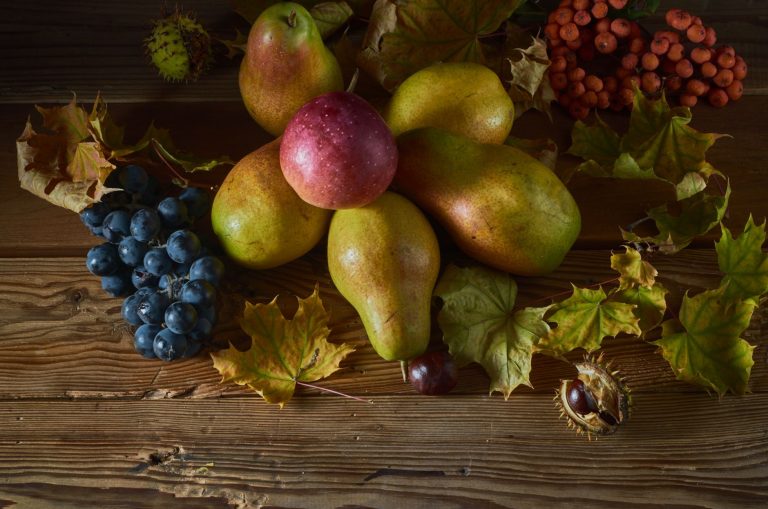 Poire d&rsquo;automne : un fruit rassasiant, sans régime