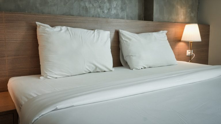 Tempur ou Emma : quel matelas favorise la récupération du sommeil