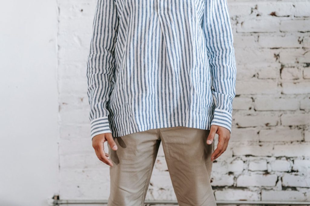 Homme fort : quel pantalon chino ou cargo pour bouger à l'aise ?